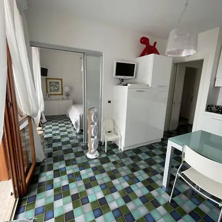 Bellissimo Frontemare Con Terrazza