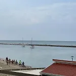 Bellissimo Frontemare Con Terrazza Апартаменты *