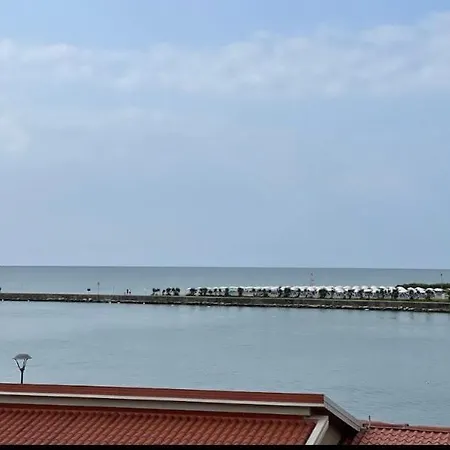 아파트 Bellissimo Frontemare Con Terrazza 카오를레
