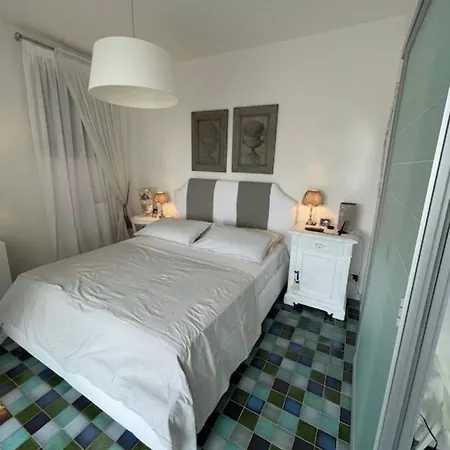 Bellissimo Frontemare Con Terrazza Caorle