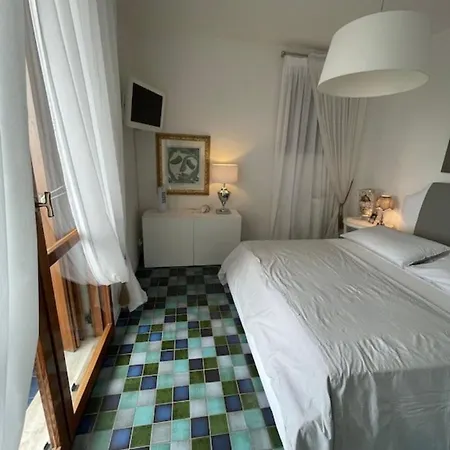 Bellissimo Frontemare Con Terrazza *