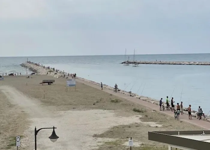 Bellissimo Frontemare Con Terrazza Lejlighed