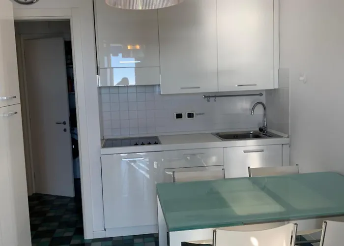 Bellissimo Frontemare Con Terrazza Lejlighed